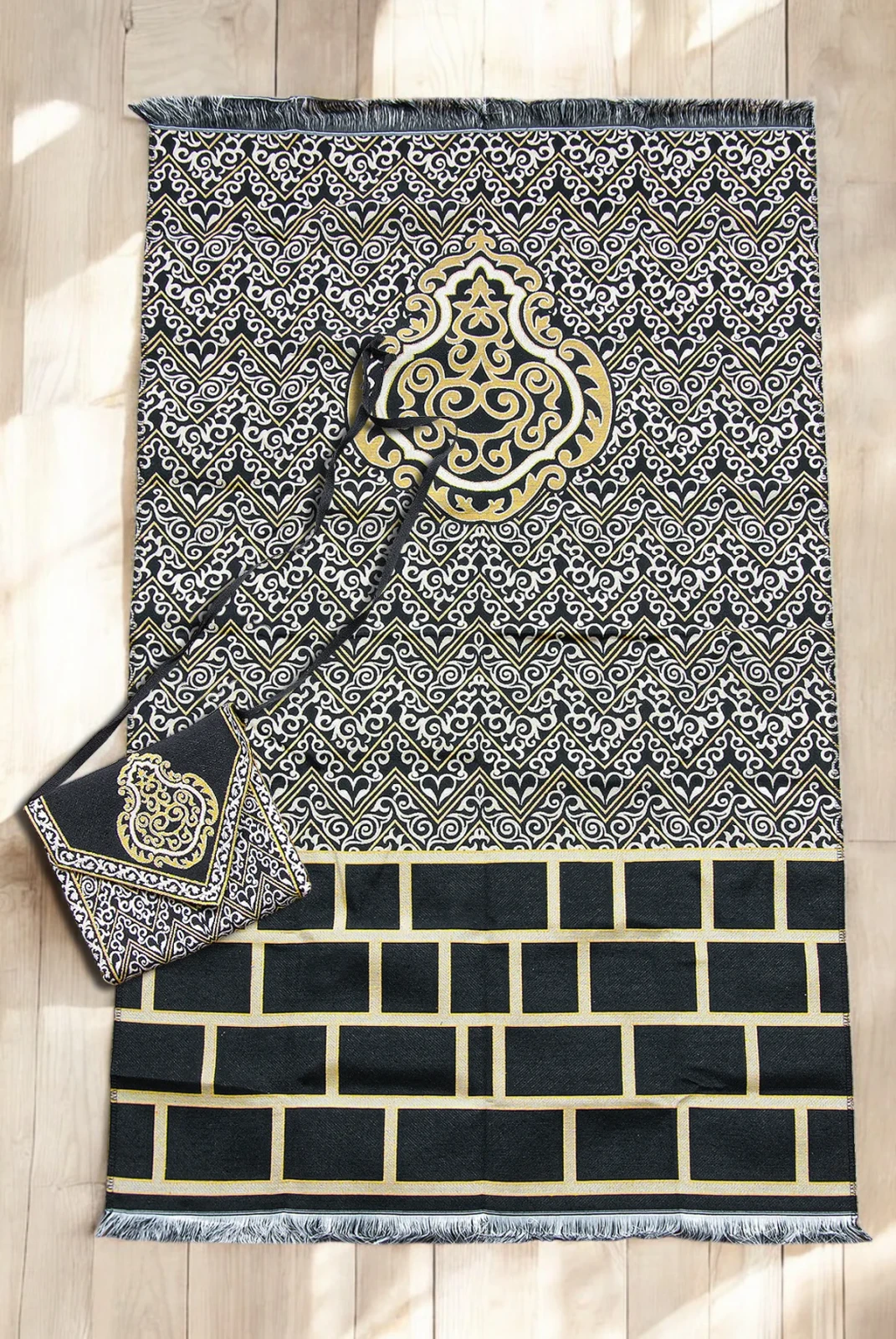 cantali-kabe-desenli-seccade-goblen-kumas-tasinabilir-askili-model-